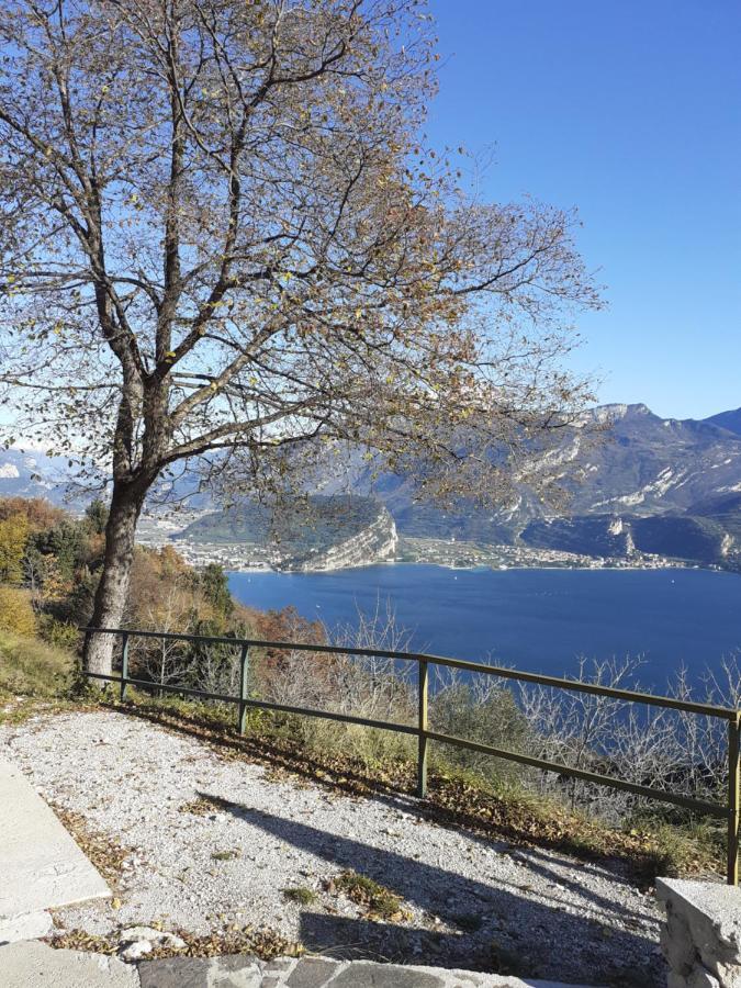 Alla Campanella Riva del Garda Eksteriør bilde